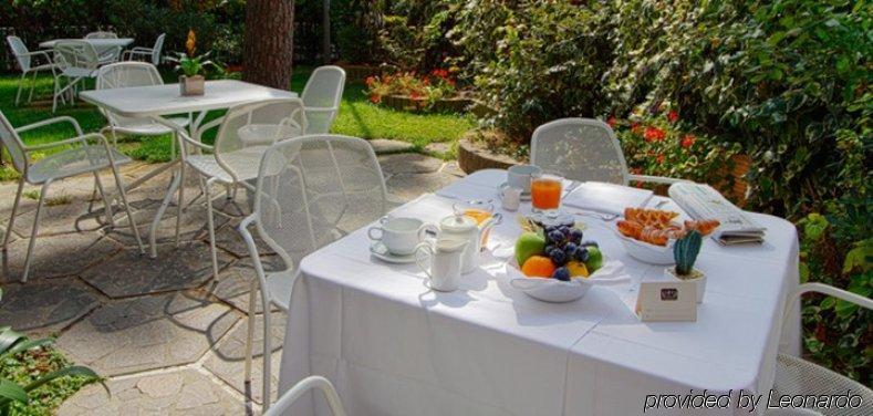 Hotel Michelangelo Milano Marittima Bagian luar foto