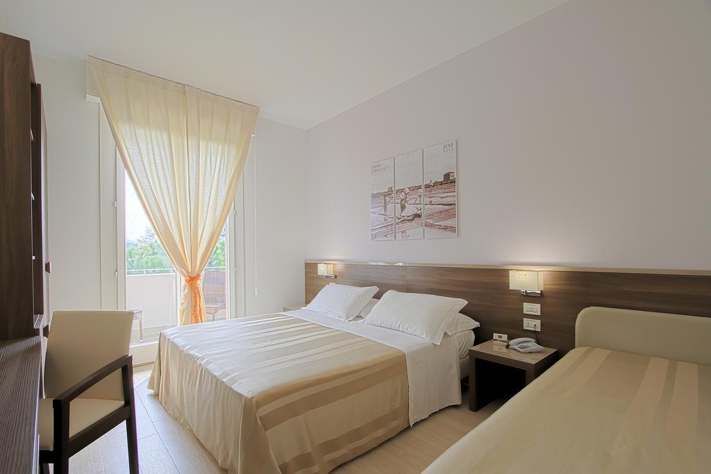 Hotel Michelangelo Milano Marittima Bagian luar foto
