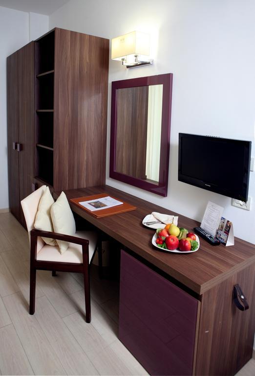 Hotel Michelangelo Milano Marittima Bagian luar foto