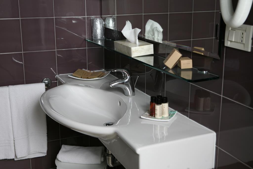 Hotel Michelangelo Milano Marittima Bagian luar foto