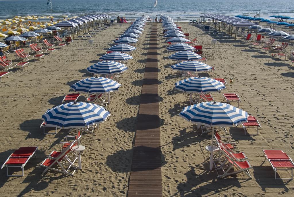 Hotel Michelangelo Milano Marittima Bagian luar foto