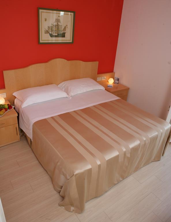 Hotel Michelangelo Milano Marittima Bagian luar foto