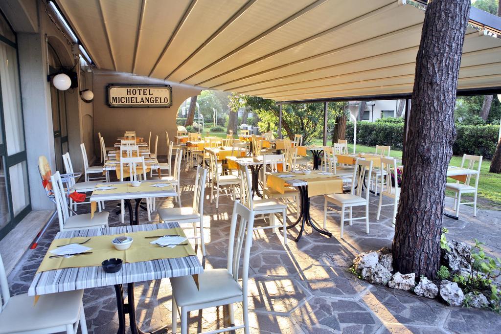 Hotel Michelangelo Milano Marittima Bagian luar foto