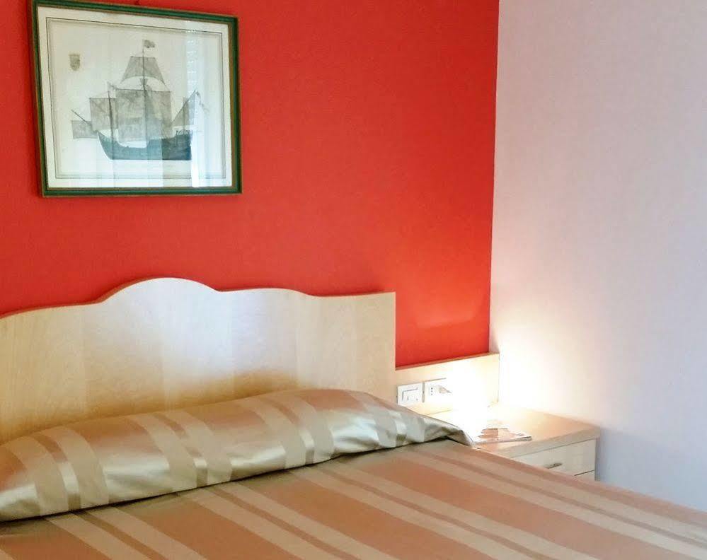 Hotel Michelangelo Milano Marittima Bagian luar foto