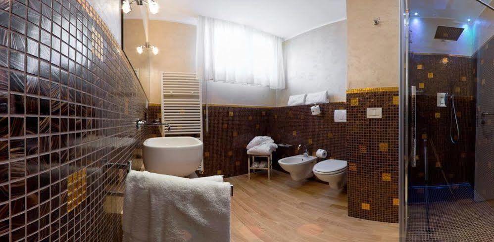Hotel Michelangelo Milano Marittima Bagian luar foto
