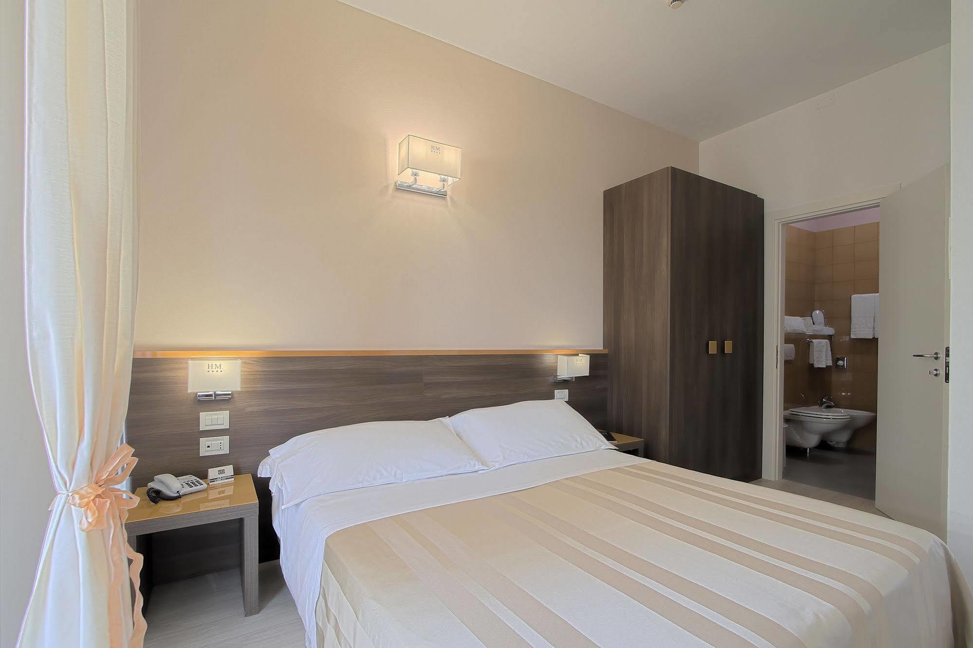 Hotel Michelangelo Milano Marittima Bagian luar foto